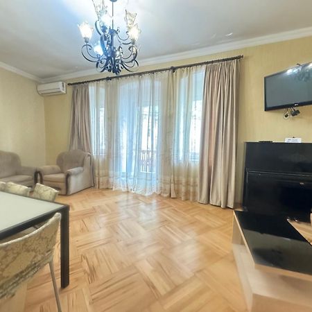 Giorgi Apartment Tbiliszi Kültér fotó
