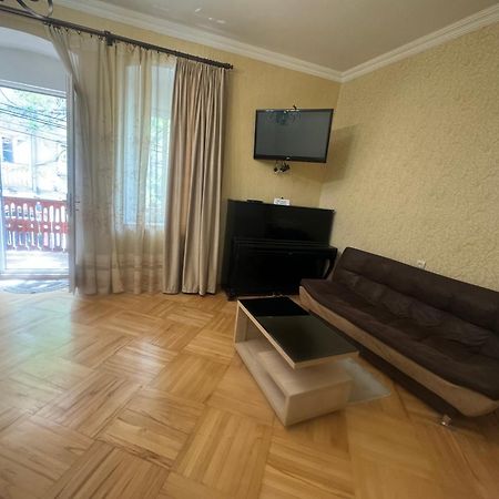 Giorgi Apartment Tbiliszi Kültér fotó