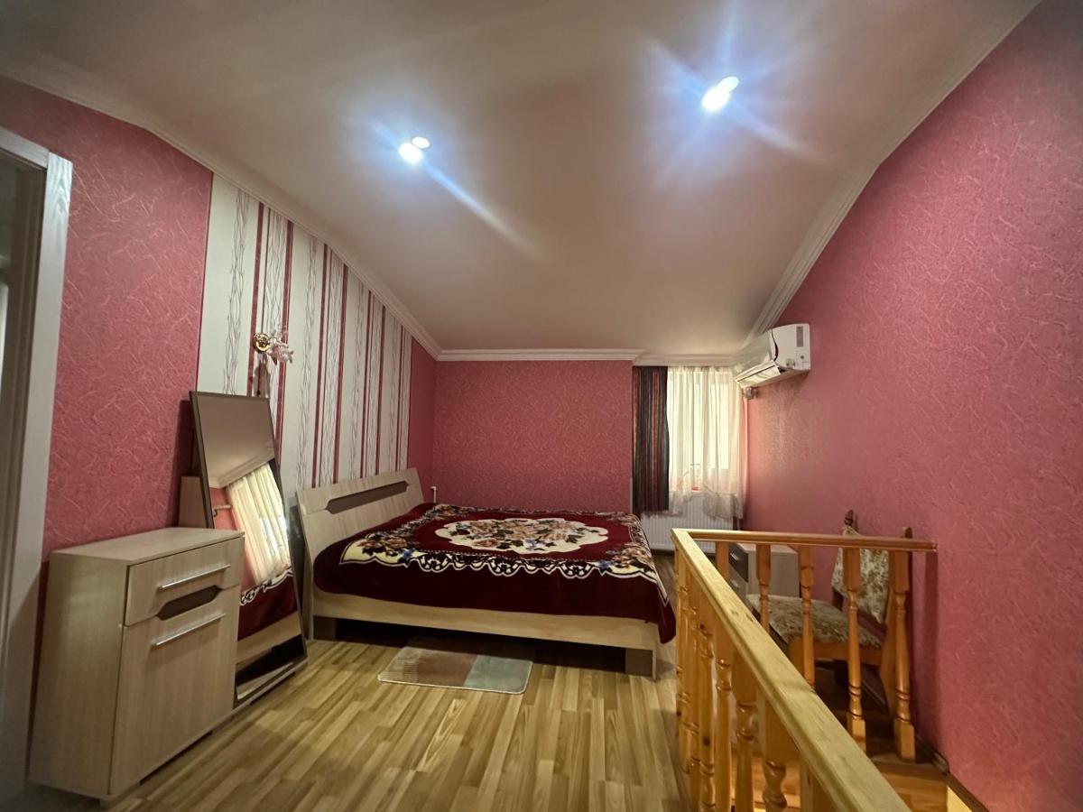 Giorgi Apartment Tbiliszi Kültér fotó