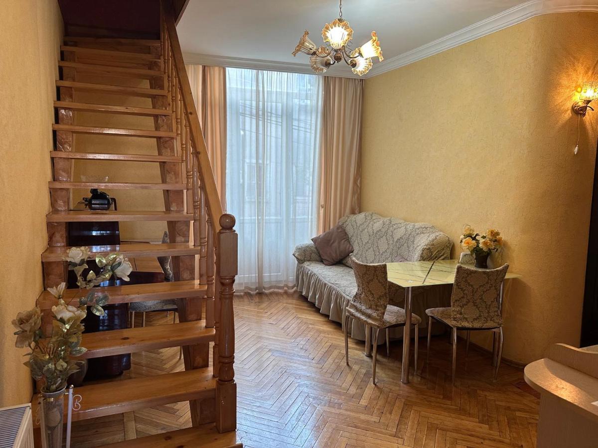Giorgi Apartment Tbiliszi Kültér fotó