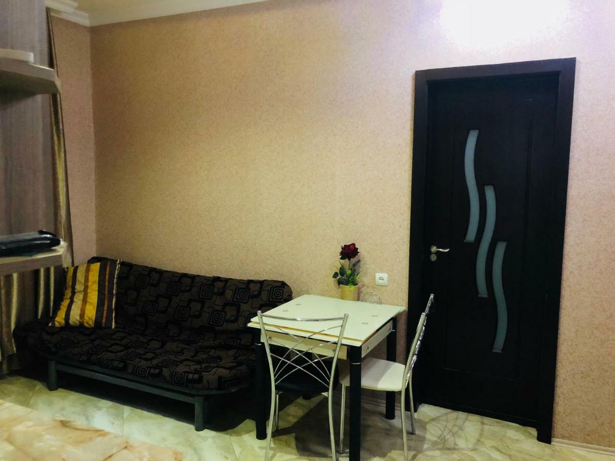 Giorgi Apartment Tbiliszi Kültér fotó